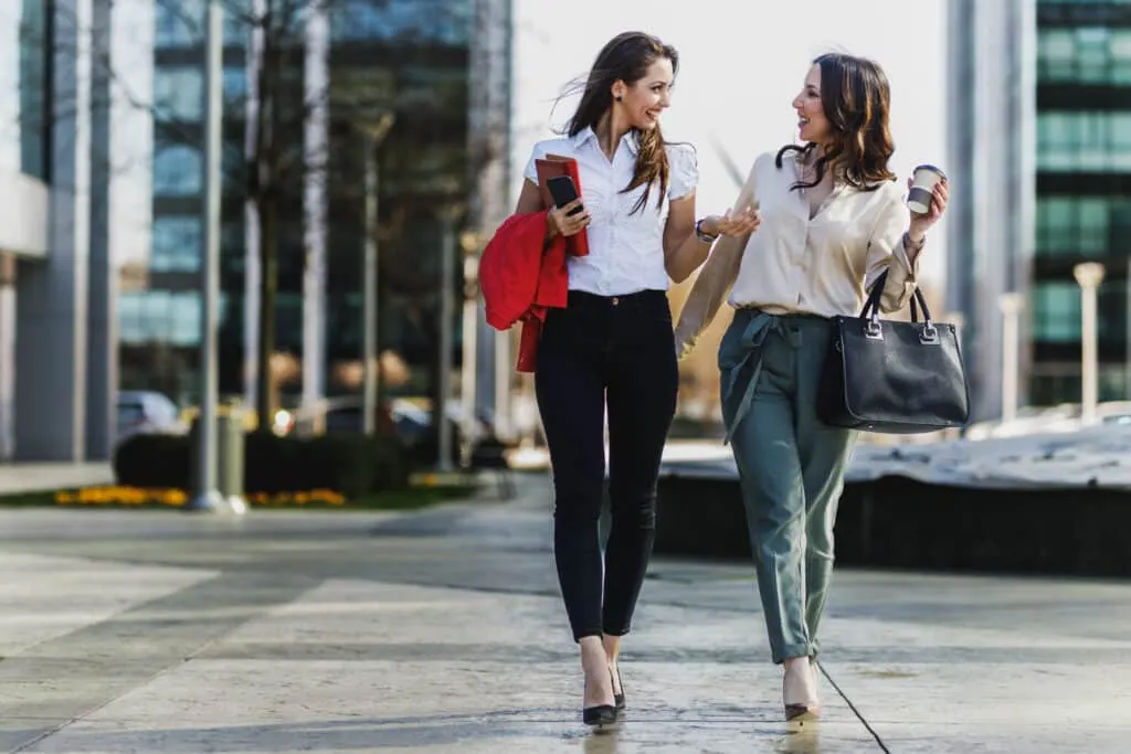 Le marché du travail subit une révolution grâce à l’intelligence artificielle – découvrez son impact grandissant !